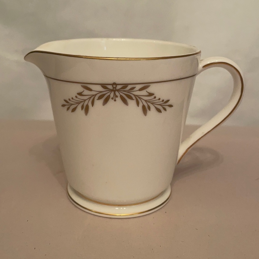 Creamer Misia by WATERFORD CHINA Marc Jacobs